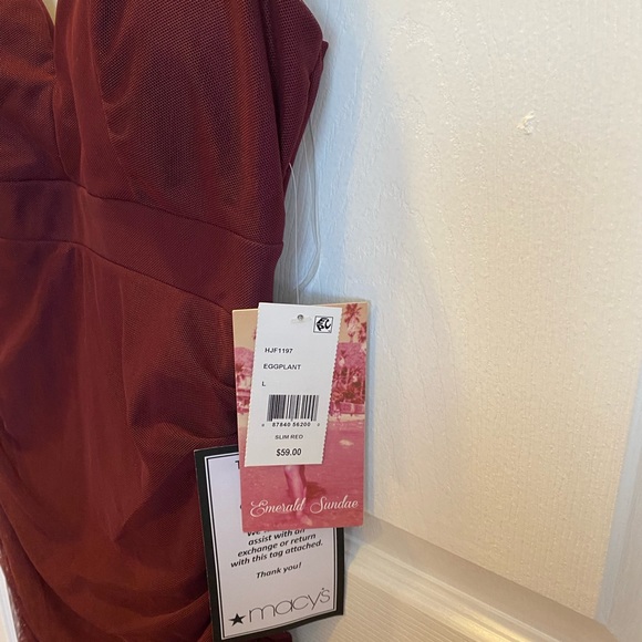 Dress - Picture 7 of 10